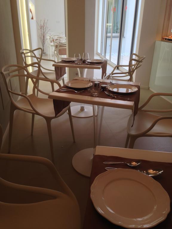 Borgoleoni 18 - And Breakfast