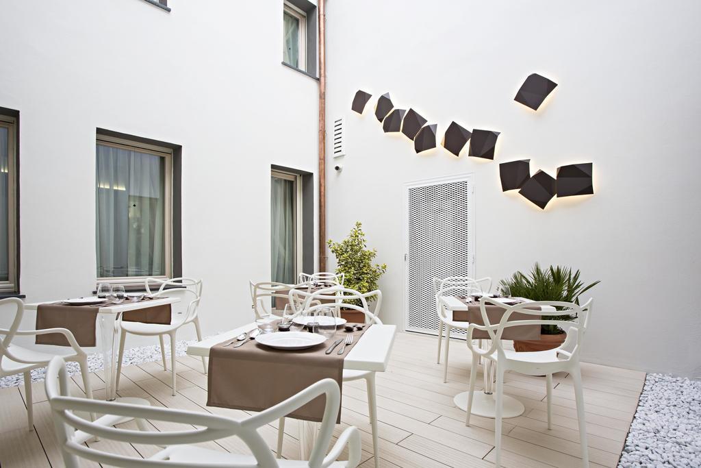 Borgoleoni 18 - And Breakfast 2*